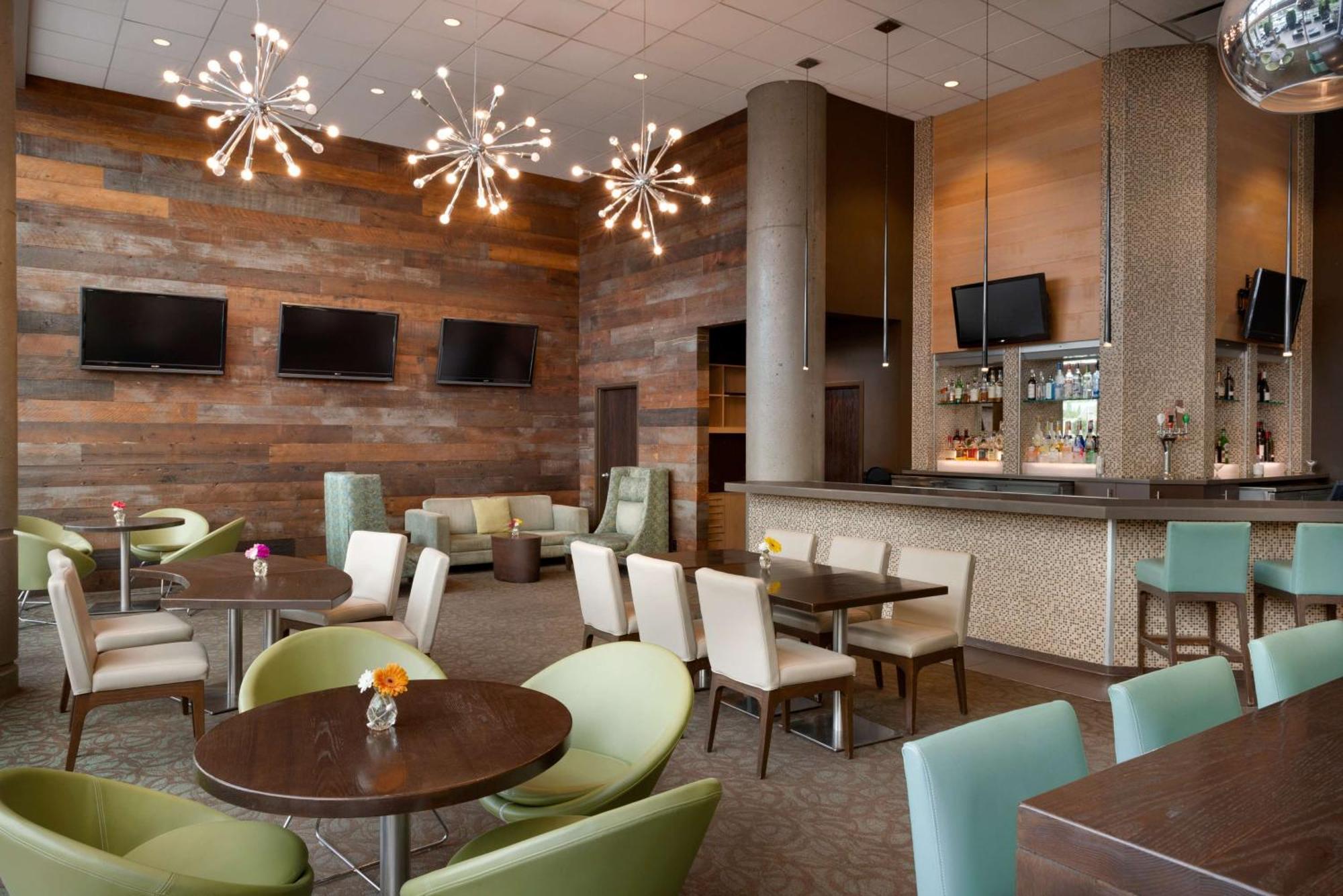 Coast Chilliwack Hotel By Apa Luaran gambar